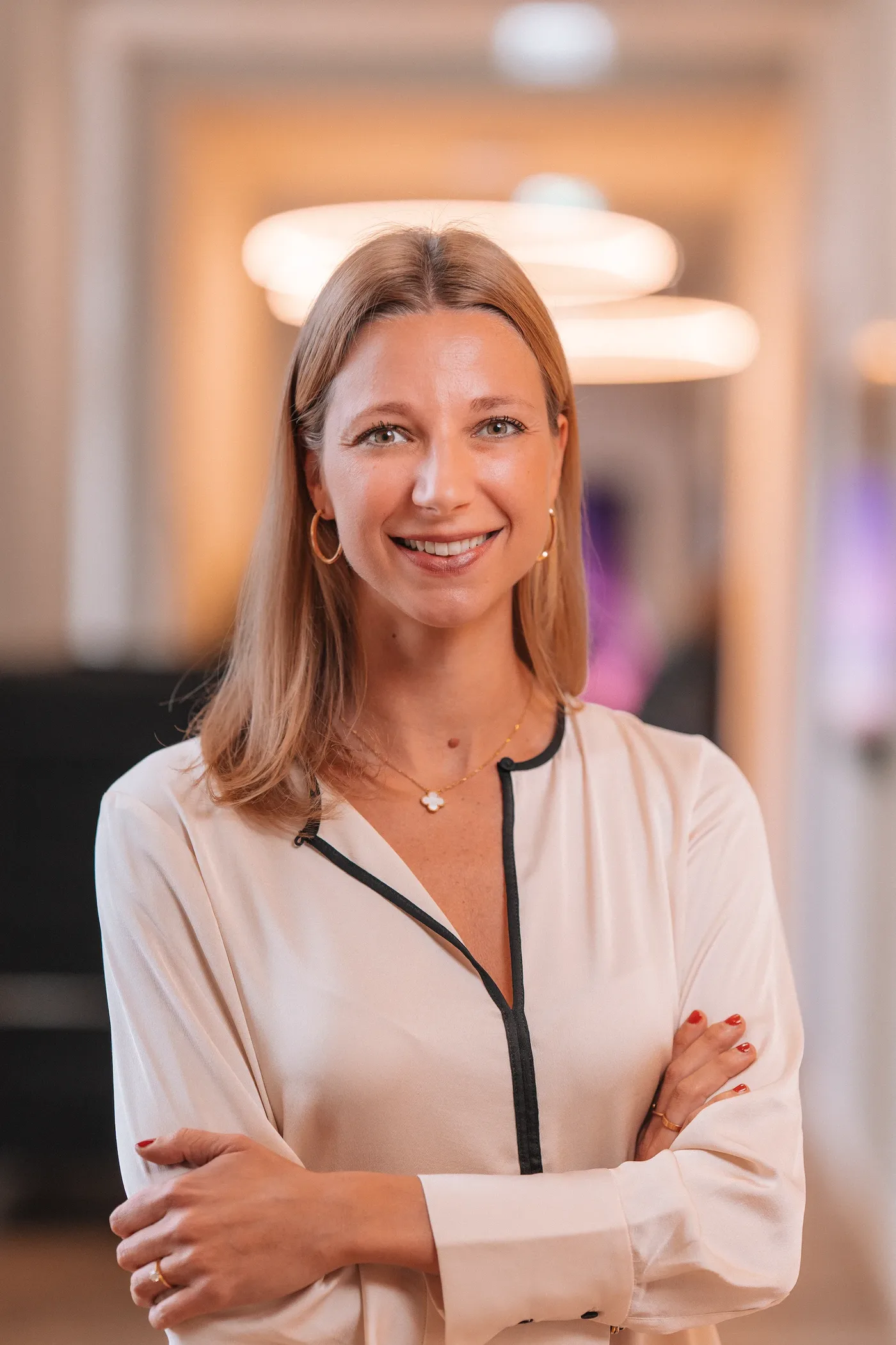Prof. Dr. med. Isabelle Ayx, MHBA